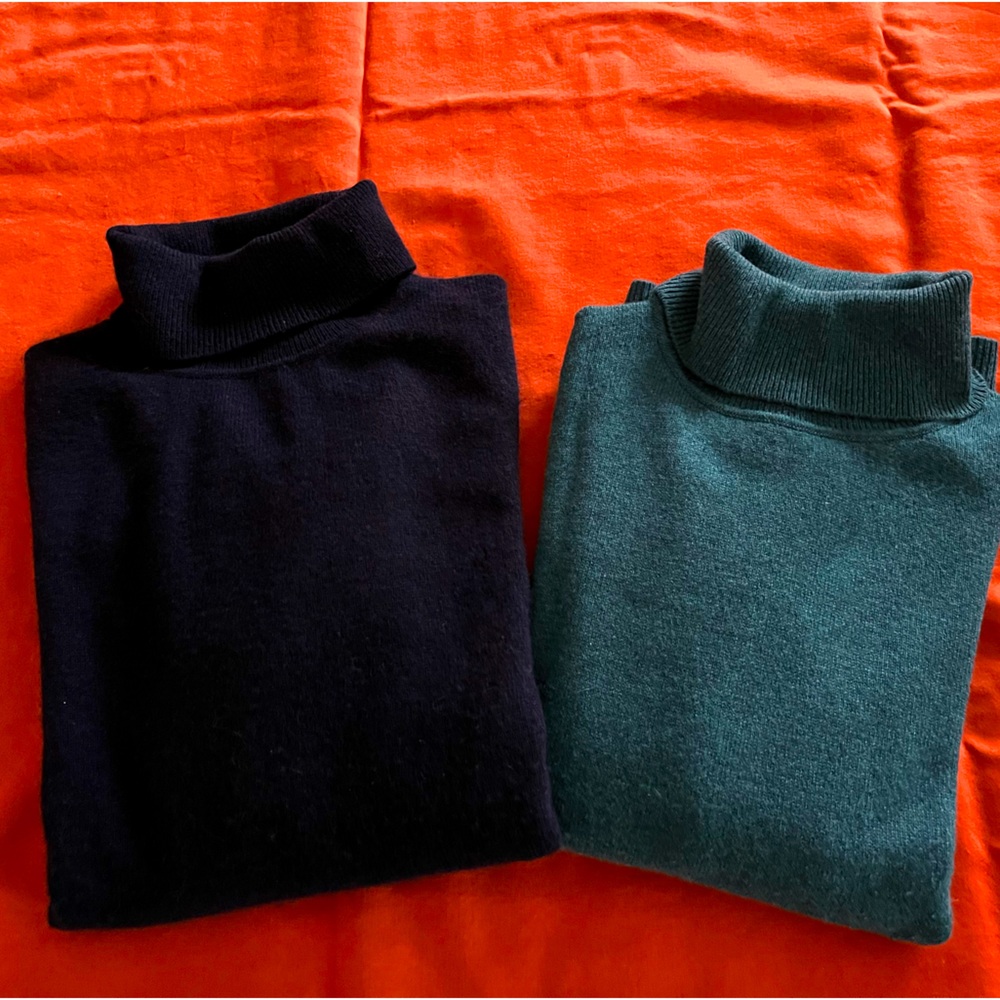 Pair of lightweight cashmere turtleneck sweaters, navy blue & teal - gently used